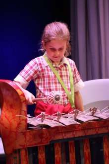 Pipers Students Explore Indonesian Musical Traditions with a Gamelan